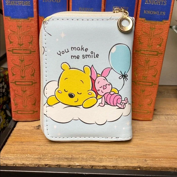 Cute Winnie the Pooh and Piglet Wallet. New w/out tags - Picture 2 of 4